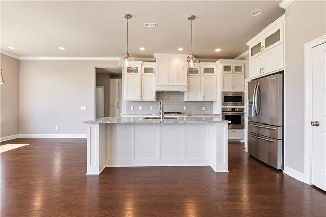 743 Saffron Avenue, Tontitown, AR 72762