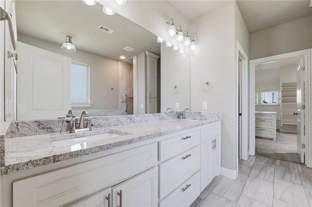 743 Saffron Avenue, Tontitown, AR 72762