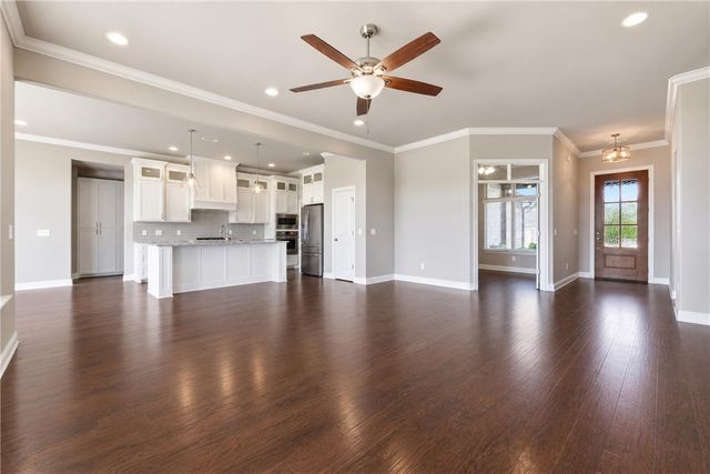 743 Saffron Avenue, Tontitown, AR 72762