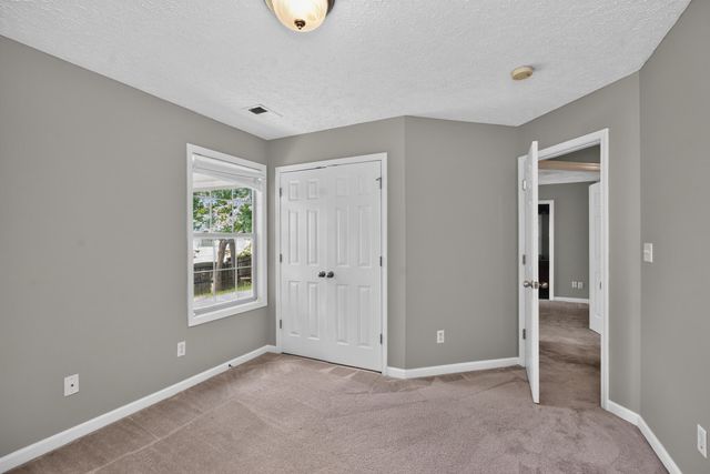 127 Starting Gate Point, Georgetown, KY 40324
