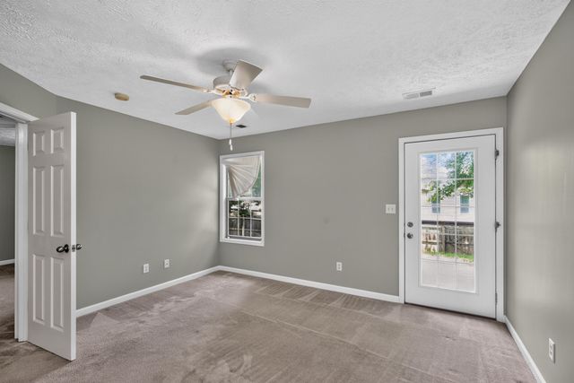 127 Starting Gate Point, Georgetown, KY 40324