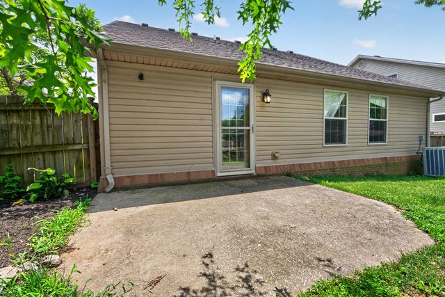 127 Starting Gate Point, Georgetown, KY 40324