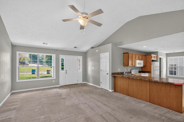 127 Starting Gate Point, Georgetown, KY 40324