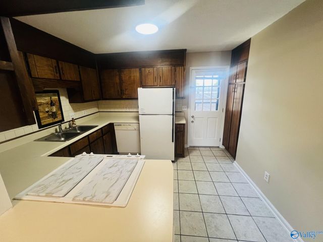 8142 Oldfield Road 6E, Huntsville, AL 35802