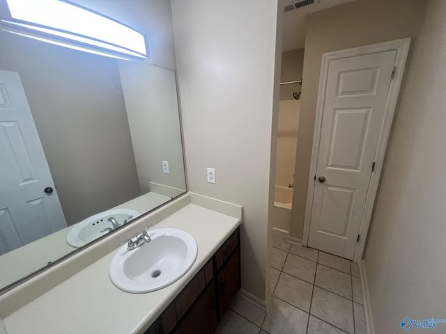 8142 Oldfield Road 6E, Huntsville, AL 35802