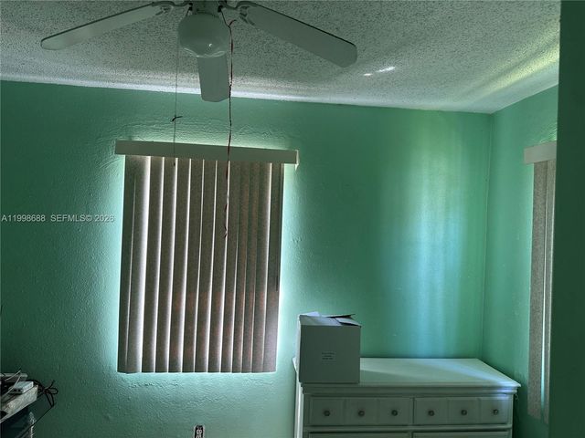 900 NW 75th St, Miami, FL 33150