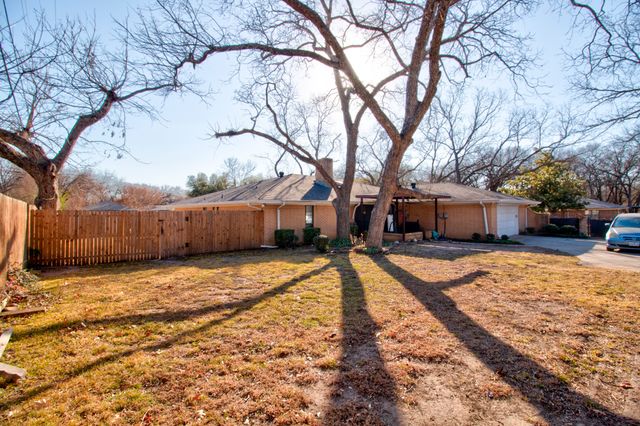 2517 Nantucket Drive, Sherman, TX 75092