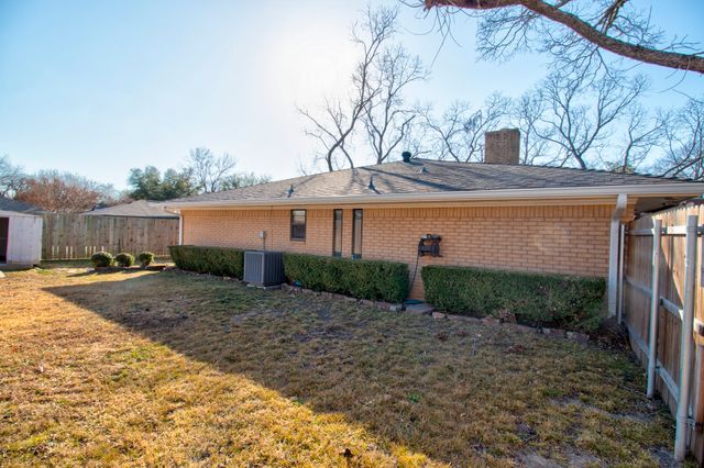 2517 Nantucket Drive, Sherman, TX 75092