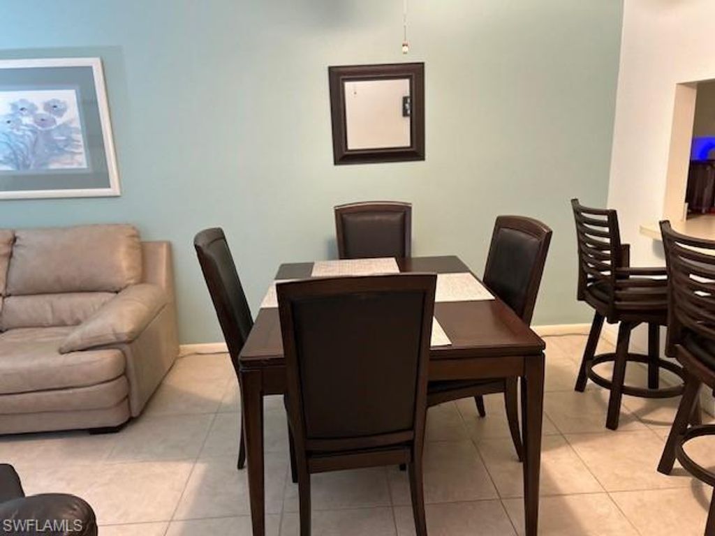 Image 12 of property listing at 620 Victoria DR 2, Cape Coral, FL 33904