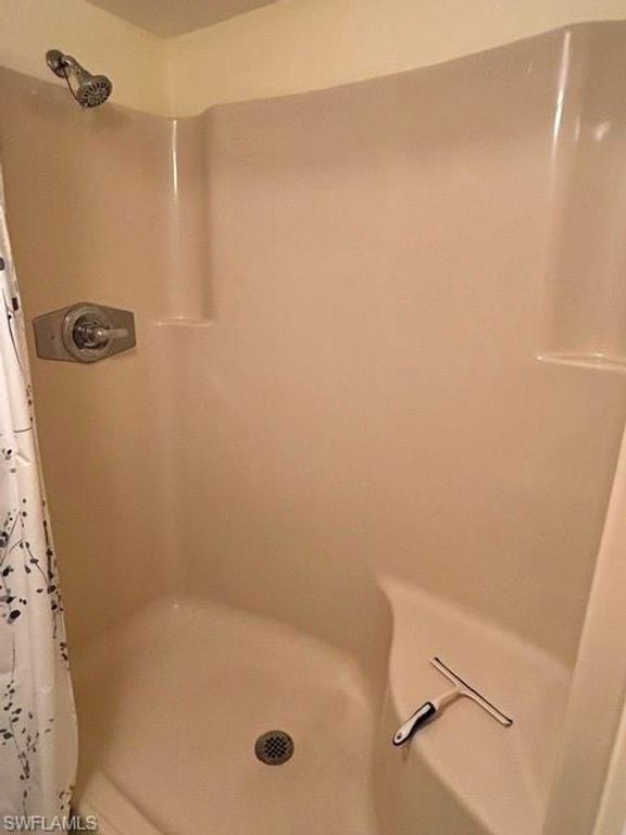 Image 26 of property listing at 620 Victoria DR 2, Cape Coral, FL 33904