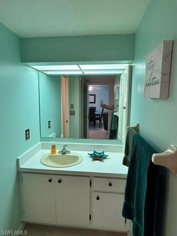 Image 27 of property listing at 620 Victoria DR 2, Cape Coral, FL 33904