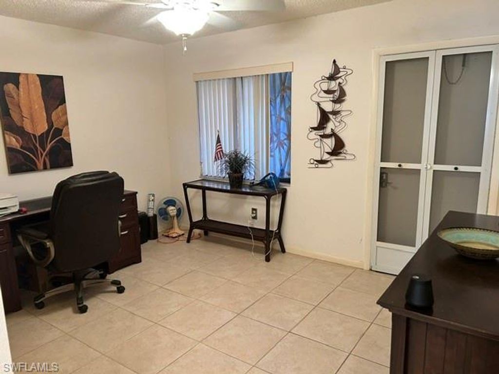Image 33 of property listing at 620 Victoria DR 2, Cape Coral, FL 33904