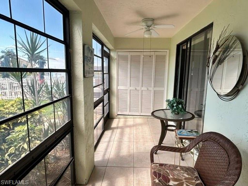 Image 35 of property listing at 620 Victoria DR 2, Cape Coral, FL 33904