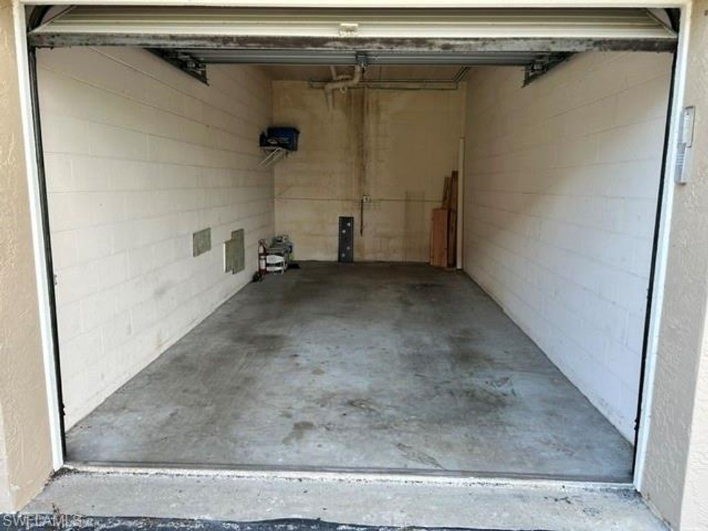 Image 39 of property listing at 620 Victoria DR 2, Cape Coral, FL 33904