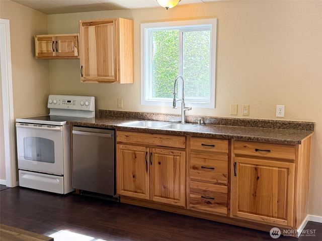 236 Gray Road, Toledo, WA 98591