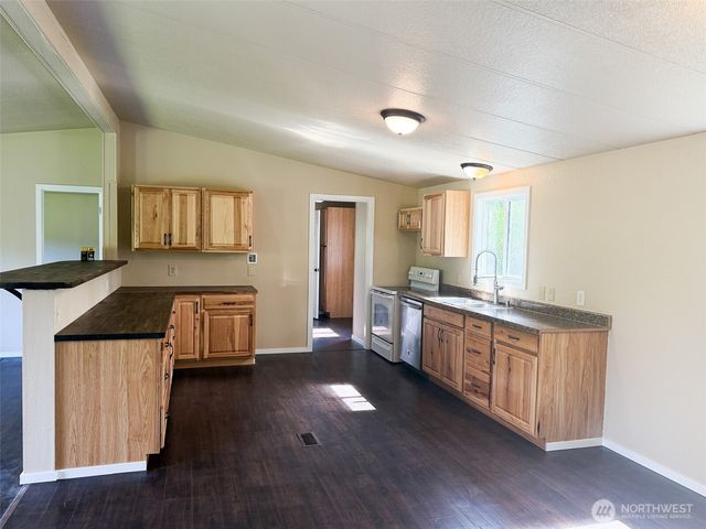 236 Gray Road, Toledo, WA 98591