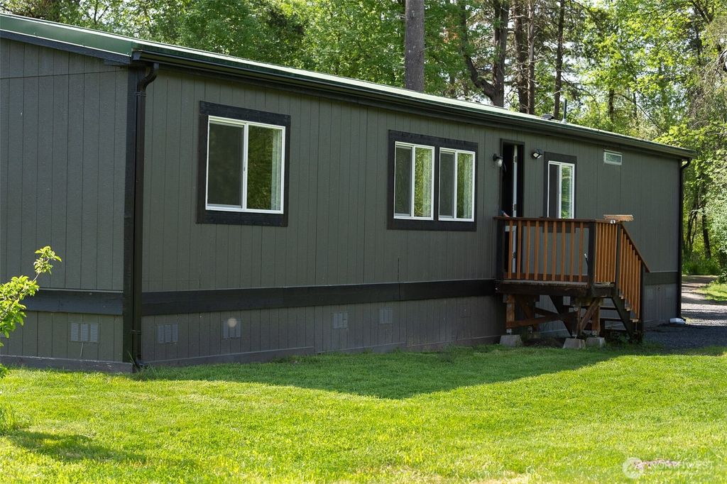236 Gray Road, Toledo, WA 98591