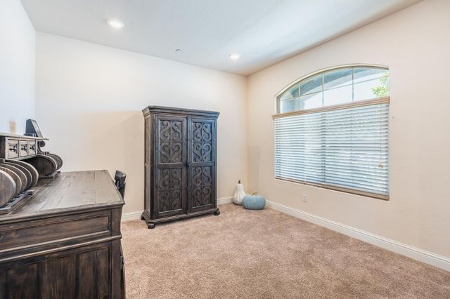 4102 Duncan Avenue, Clovis, CA 93619