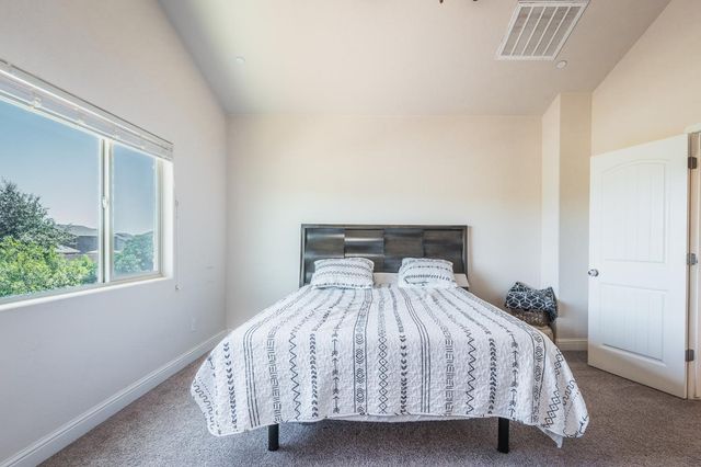 4102 Duncan Avenue, Clovis, CA 93619