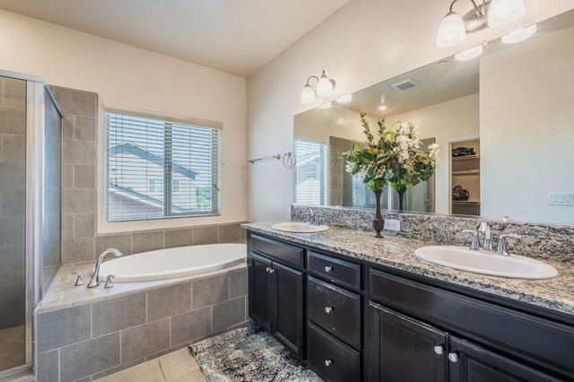 4102 Duncan Avenue, Clovis, CA 93619