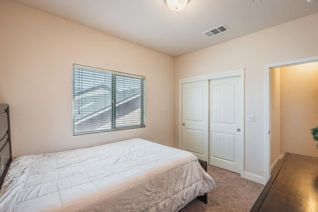 4102 Duncan Avenue, Clovis, CA 93619