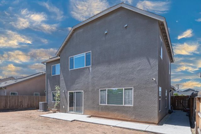 4102 Duncan Avenue, Clovis, CA 93619