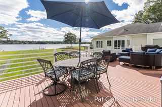 1463 Glenwood Avenue, Muskegon, MI 49445