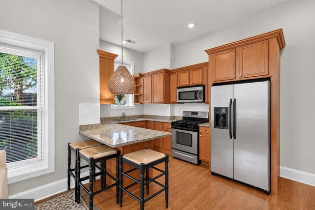 251 8TH ST NE, Washington, DC 20002