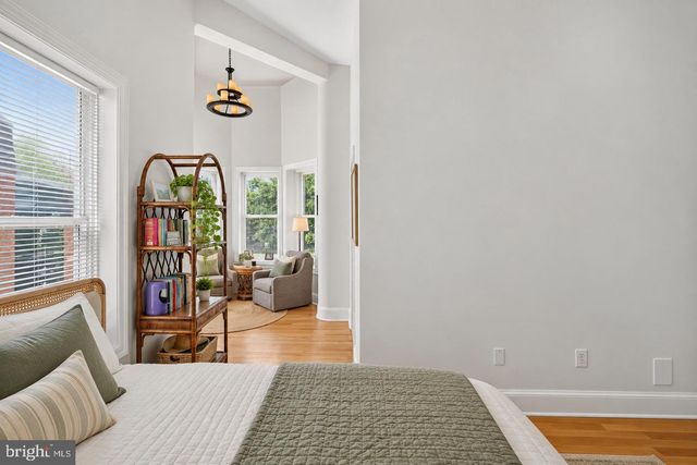 251 8TH ST NE, Washington, DC 20002
