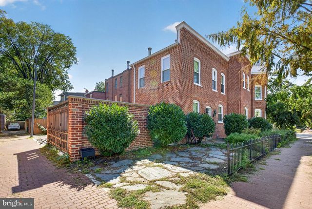 251 8TH ST NE, Washington, DC 20002