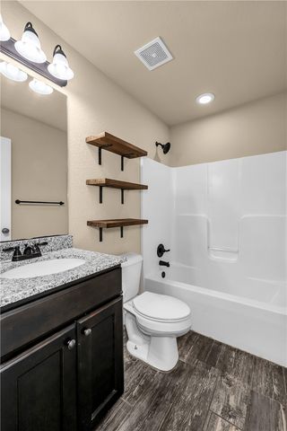 1280 General McCrae Drive, Prairie Grove, AR 72753