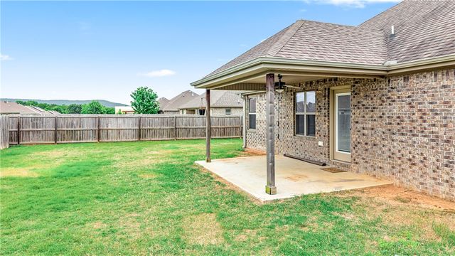 1280 General McCrae Drive, Prairie Grove, AR 72753