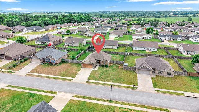 1280 General McCrae Drive, Prairie Grove, AR 72753