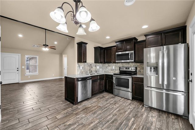 1280 General McCrae Drive, Prairie Grove, AR 72753