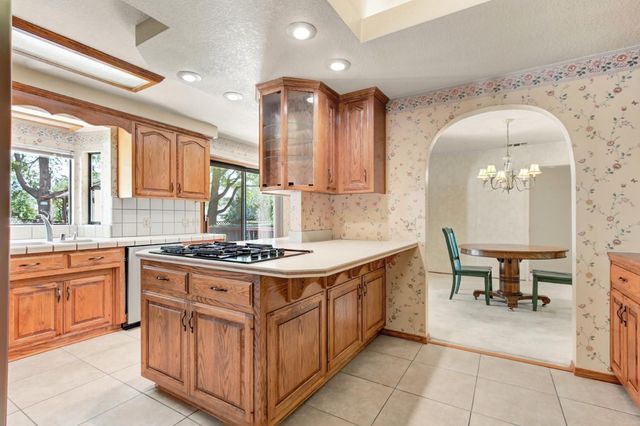 4765 Kennedy Ct, Rocklin, CA 95677