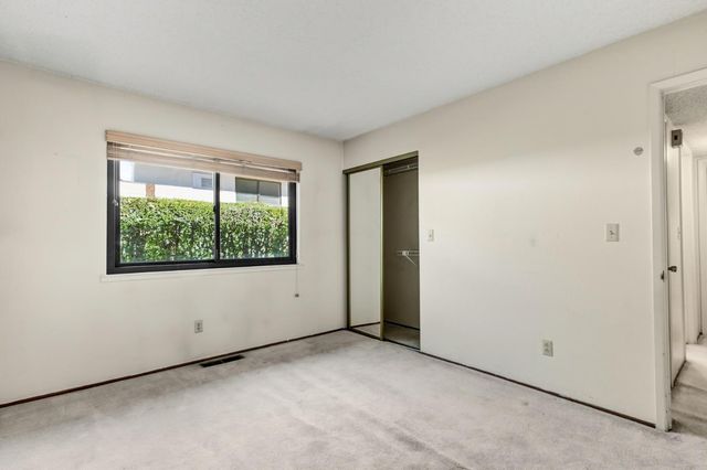 4765 Kennedy Ct, Rocklin, CA 95677