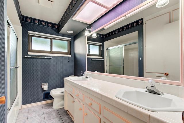 4765 Kennedy Ct, Rocklin, CA 95677