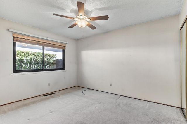 4765 Kennedy Ct, Rocklin, CA 95677