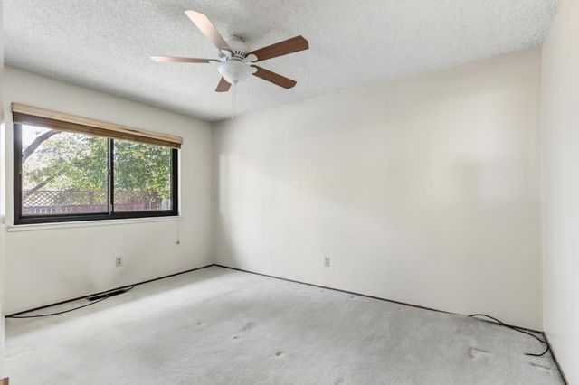 4765 Kennedy Ct, Rocklin, CA 95677