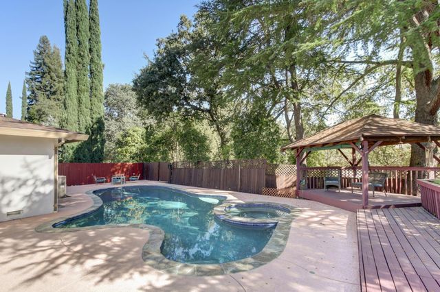 4765 Kennedy Ct, Rocklin, CA 95677