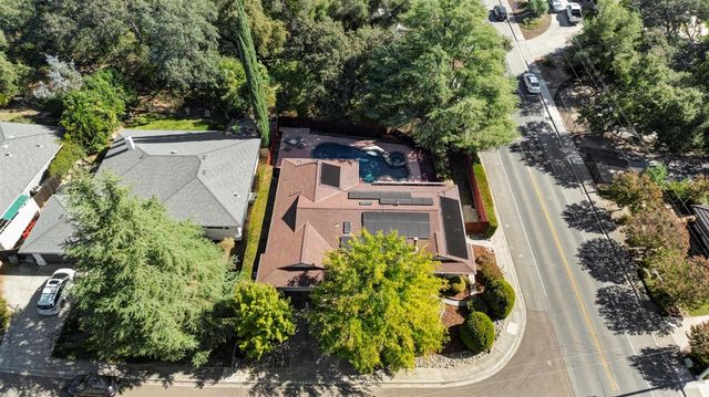 4765 Kennedy Ct, Rocklin, CA 95677