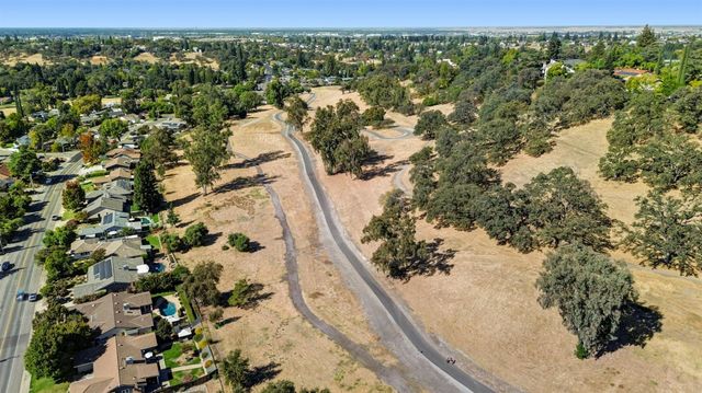 4765 Kennedy Ct, Rocklin, CA 95677