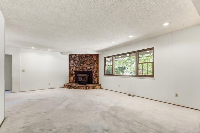 4765 Kennedy Ct, Rocklin, CA 95677