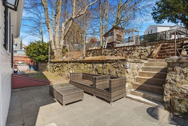 53 Dungeon Ave, Lynn, MA 01905