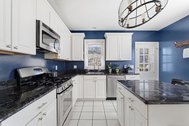 53 Dungeon Ave, Lynn, MA 01905