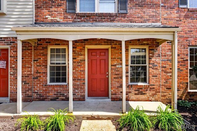 1250 Clarkson Court 1250, Ellisville, MO 63011