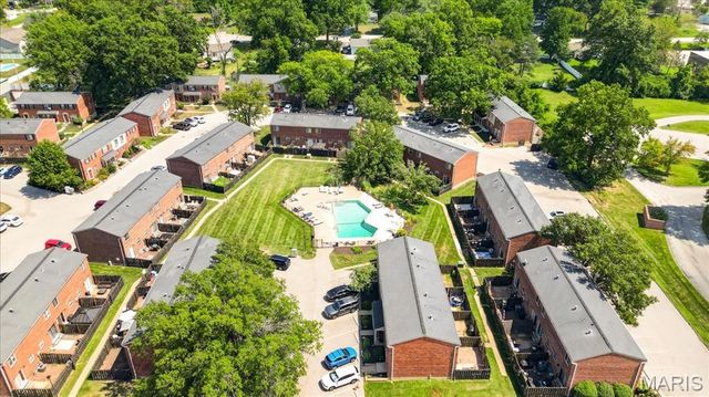 1250 Clarkson Court 1250, Ellisville, MO 63011