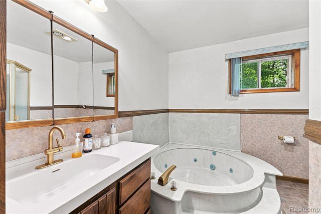 1905 Justice Drive, Ortonville, MI 48462