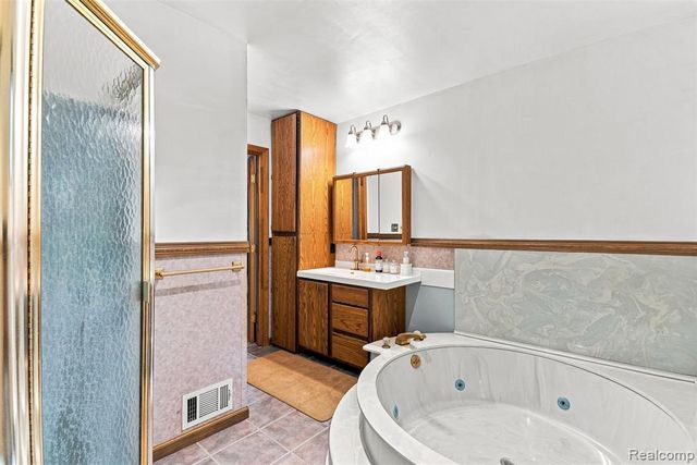 1905 Justice Drive, Ortonville, MI 48462