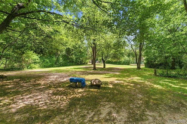 1905 Justice Drive, Ortonville, MI 48462